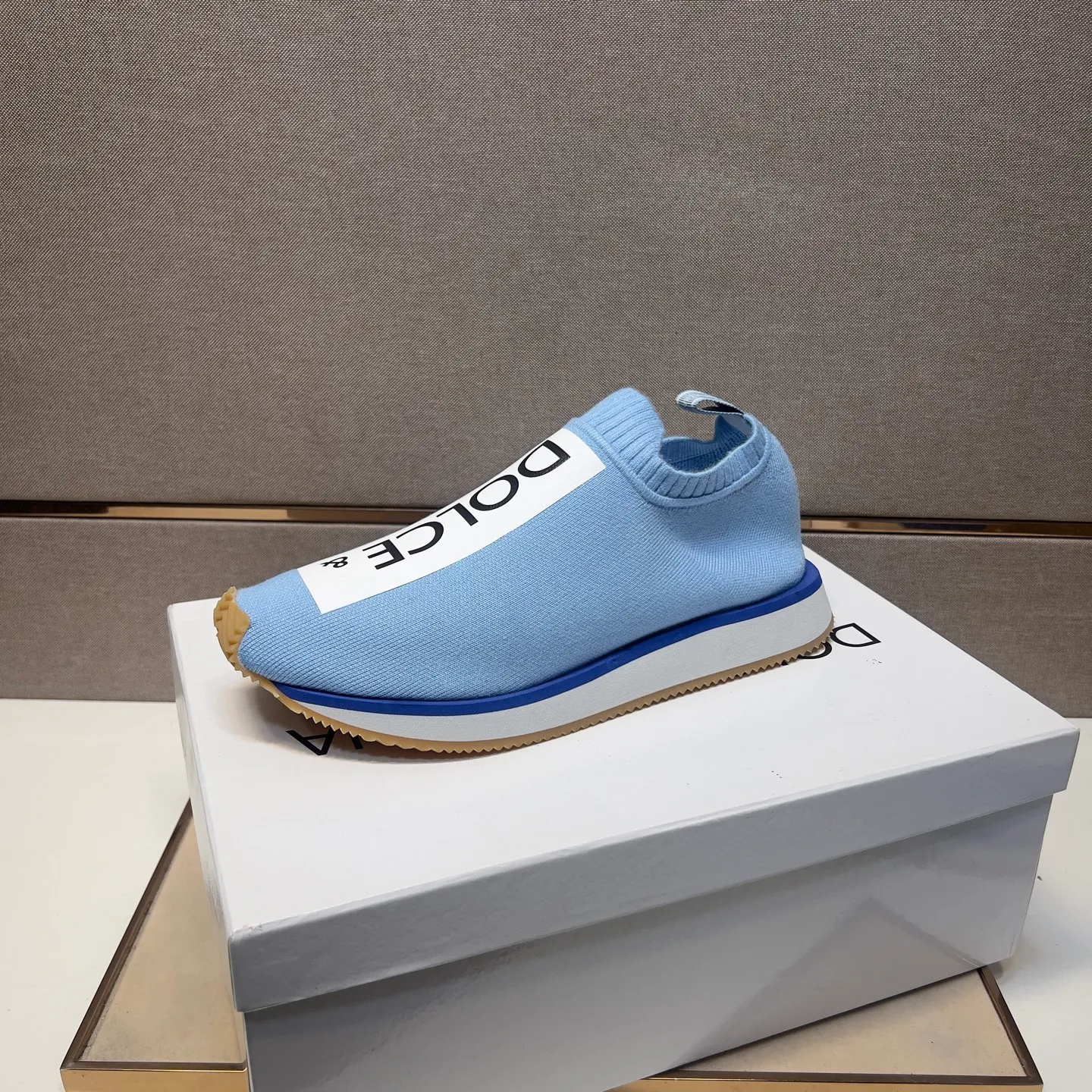 ⬛️Men's men's shoes💰p420【DG～】couple casual shoes 2025z cabinet sales simultaneously 🔶Size: 35-44#️⃣ 🔷7 colors🔜The upper is made of multi-material splicing➕Mesh lining, comfortable and breathable, sole: original comfortable, wear-resistant and non-slip outsole, ⚠️Real shot📱Photographed🎬The real thing is better📢📢📢